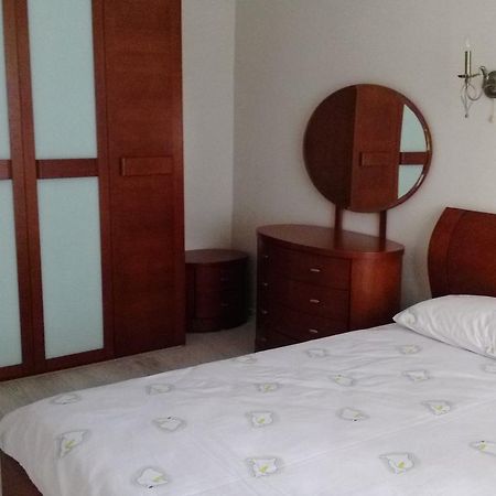 Apartment On Prospiekt Pobiedy 18 Киев Экстерьер фото